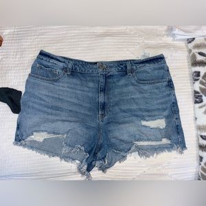 Hollister size 33/17 shorts